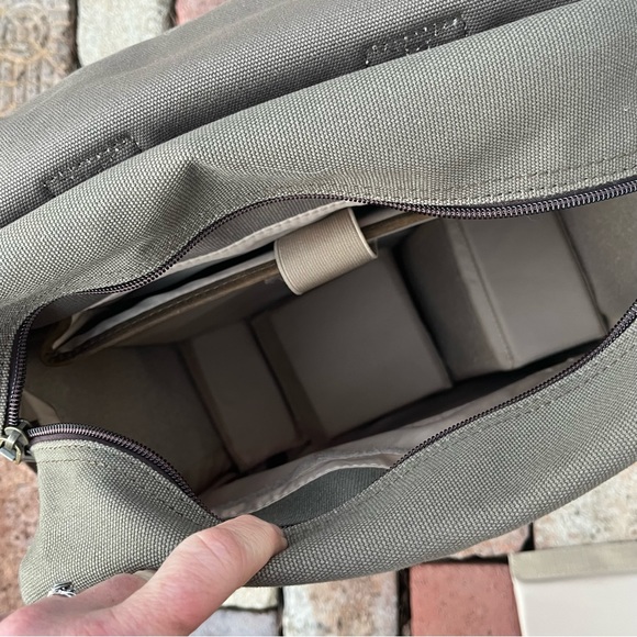 Portage backpack style camera/utility bag - Picture 5 of 9